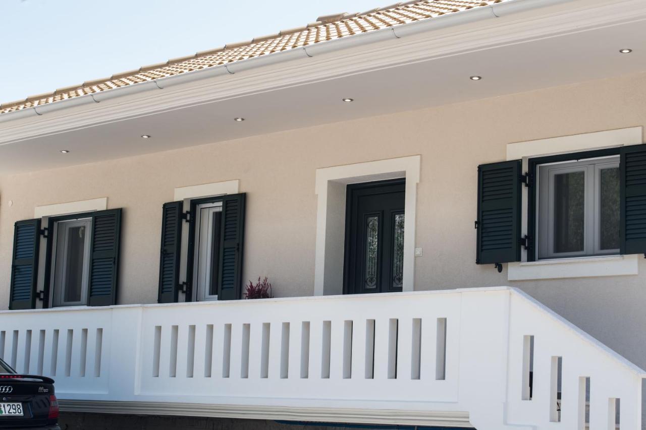Casa De Blue Apartment Kariá Exterior foto